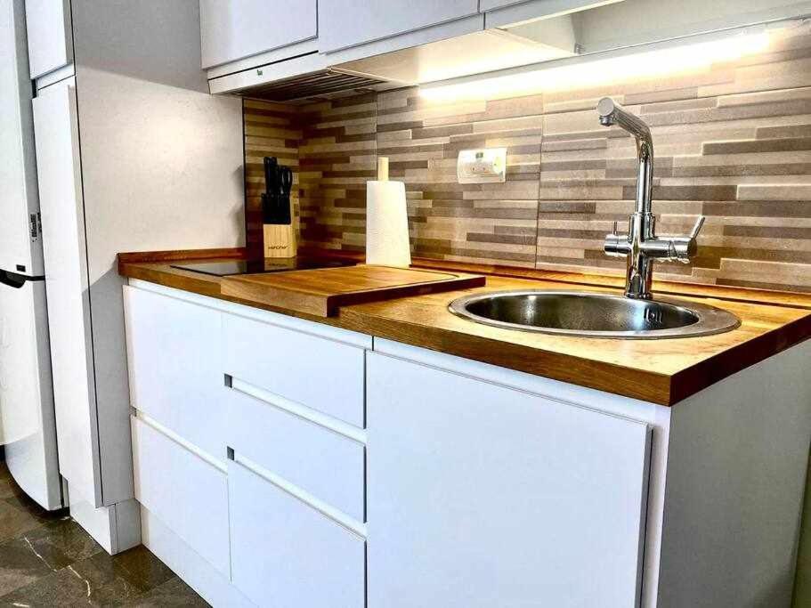Apartamento Antonio By Solymar Holiday ตอร์เรเดลมาร์ ภายนอก รูปภาพ